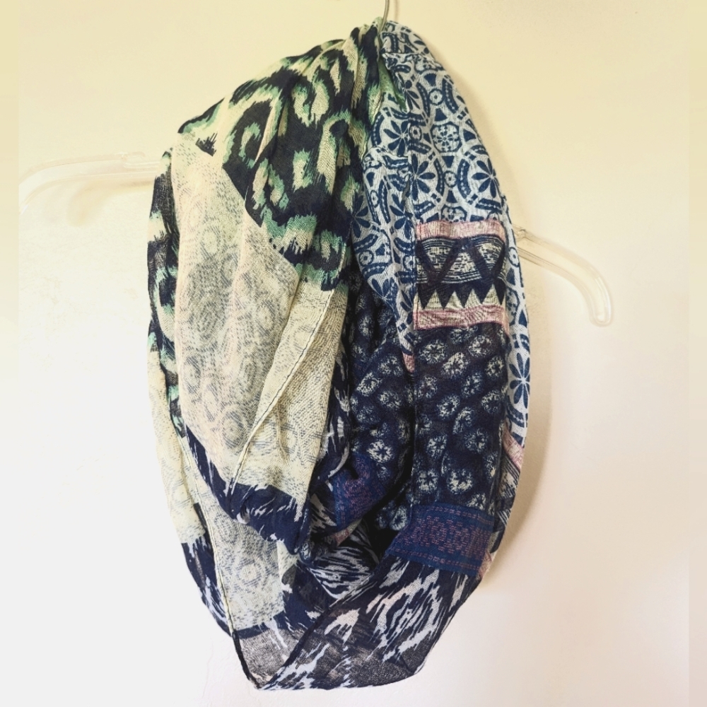 Patterned infinity scarf